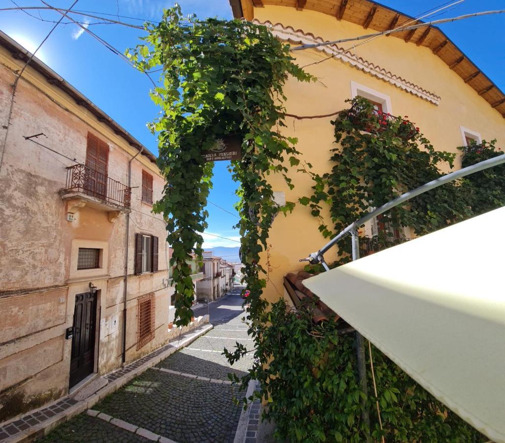Scaccia Pensieri Villa Cerchio Exteriör bild