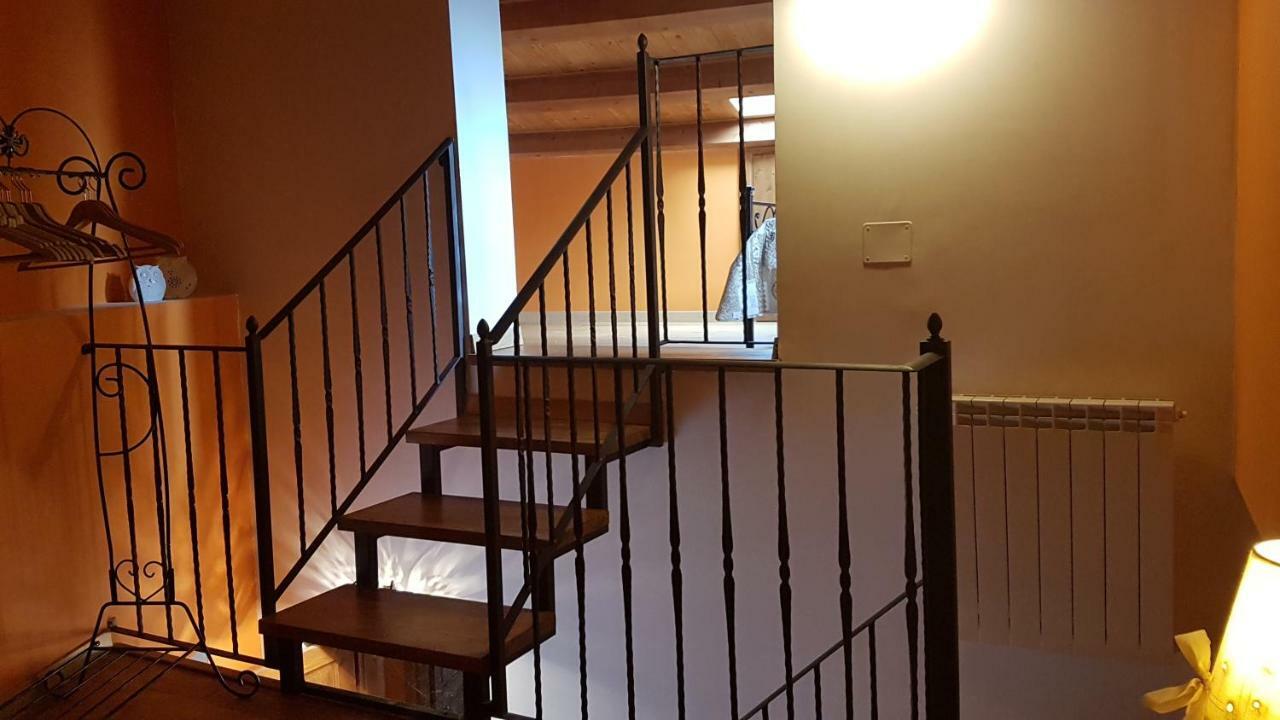 Scaccia Pensieri Villa Cerchio Exteriör bild