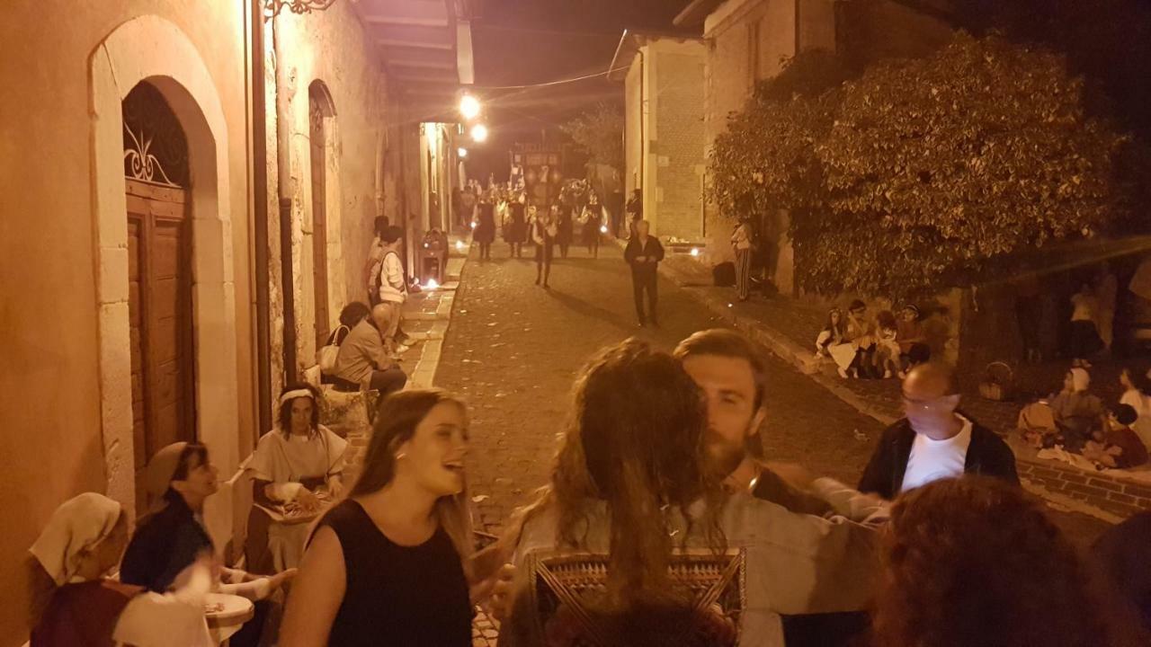 Scaccia Pensieri Villa Cerchio Exteriör bild