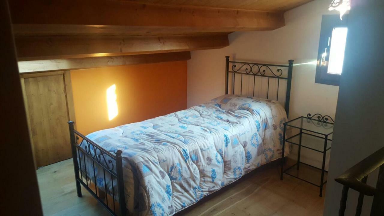 Scaccia Pensieri Villa Cerchio Exteriör bild